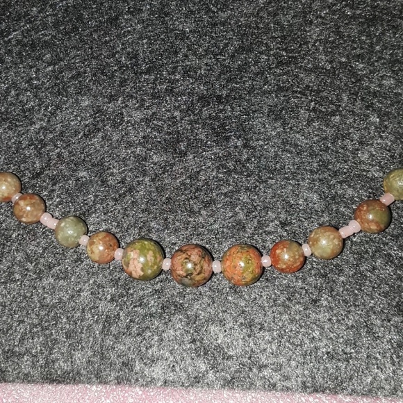 Unakite with peach seed beads, New 20" long,toggle - Picture 4 of 8